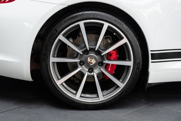 2013 Porsche 911 Carrera 4