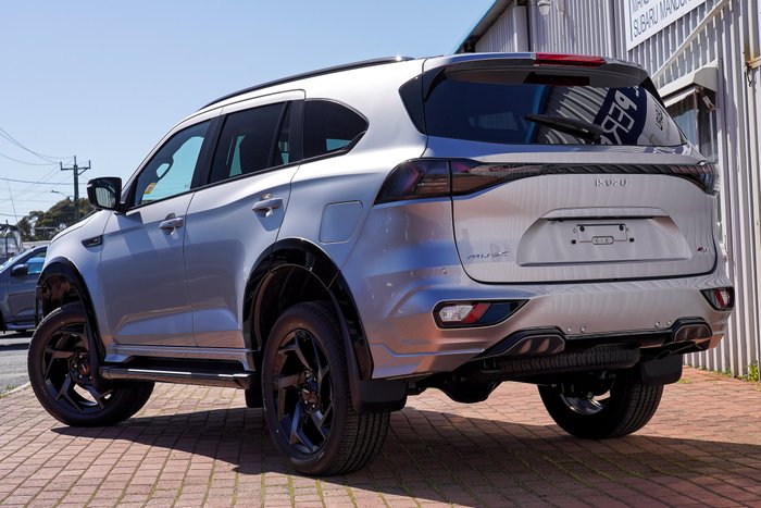 2026 Isuzu MU-X X-TERRAIN
