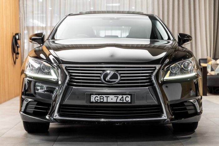 2013 Lexus LS460 Sports Luxury 4.6 PETROL Automatic Sedan