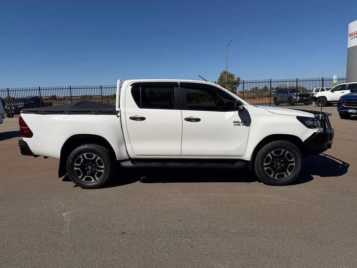 2021 Toyota Hilux SR