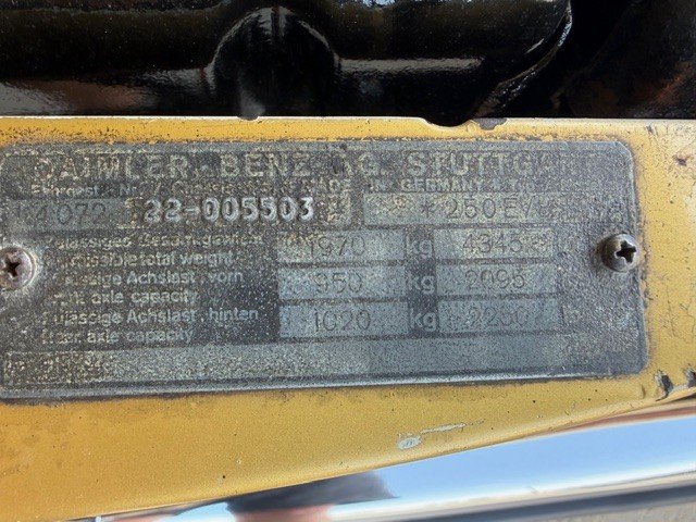 1973 MERCEDES BENZ 280CE  W114 COUPE ICON GOLD METALLIC