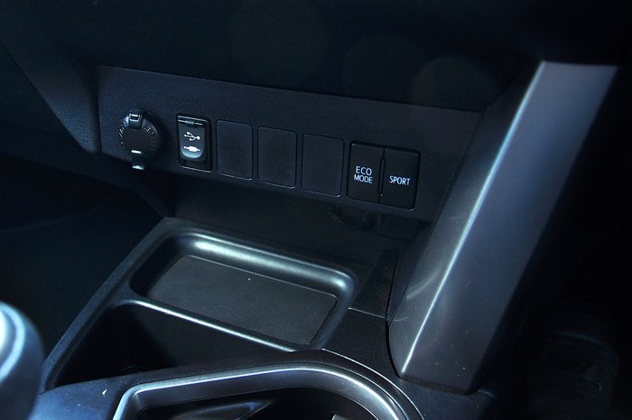 2016 TOYOTA RAV4 GXL (4x4)