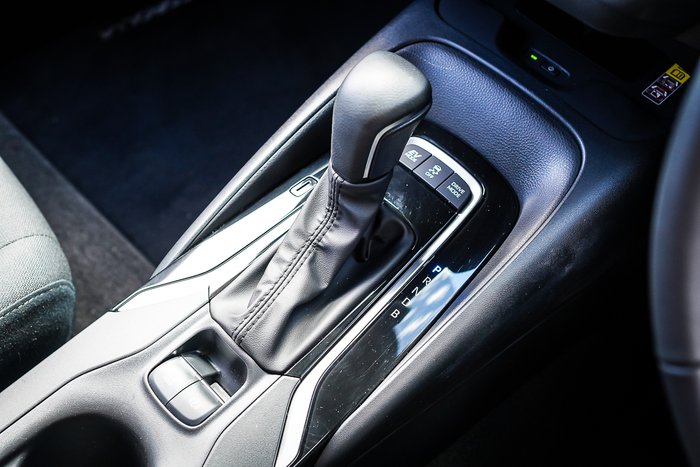 2025 Toyota COROLLA SX