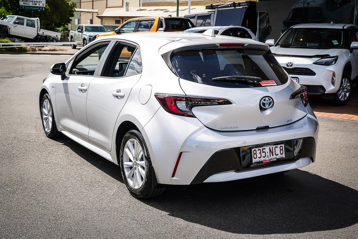 2025 Toyota COROLLA SX