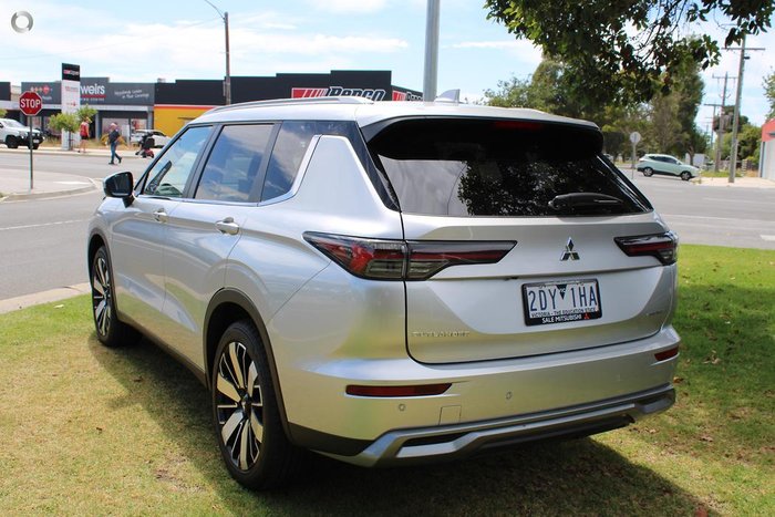 2025 Mitsubishi Outlander Aspire