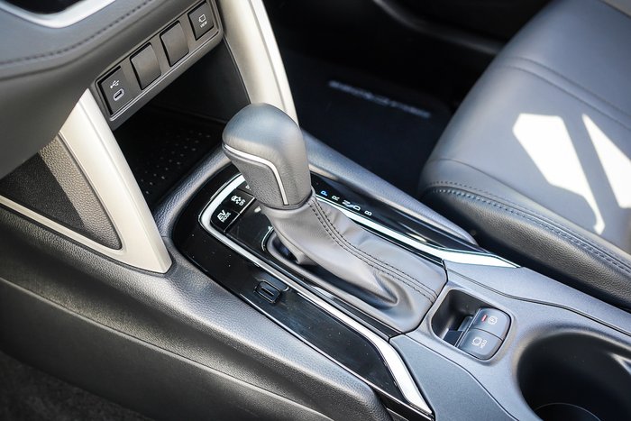 2025 Toyota Corolla Cross Hybrid GXL