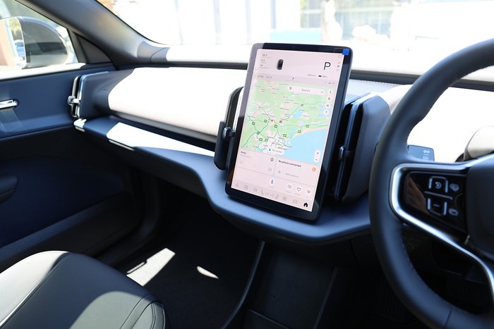 2025 Volvo EX30 Cross Country