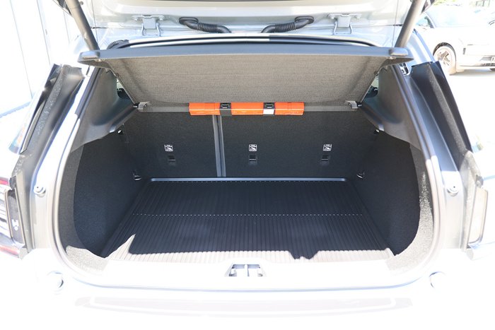 2025 Volvo EX30 Cross Country