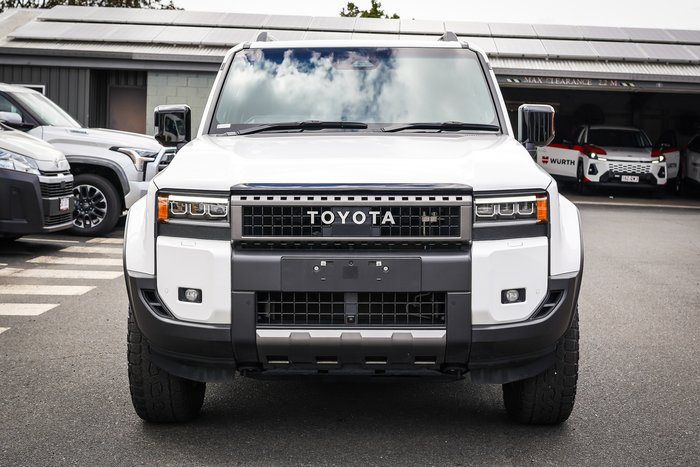 2025 Toyota PRADO