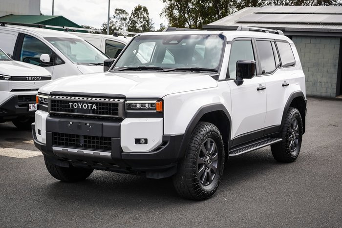 2025 Toyota PRADO