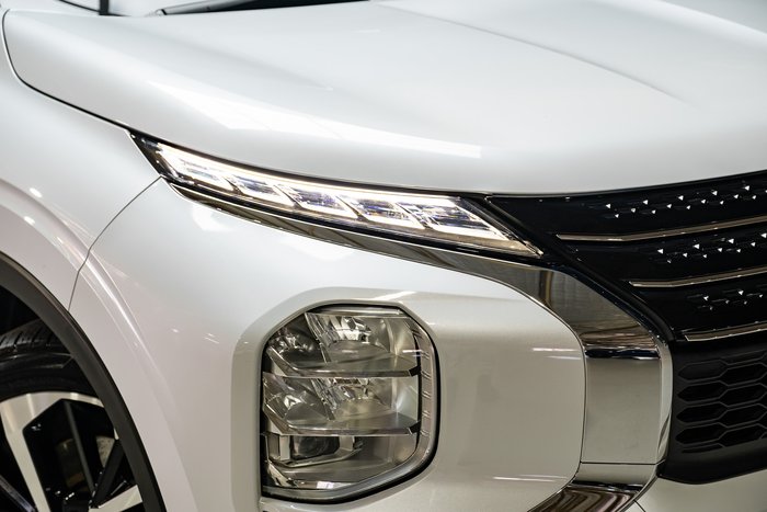 2023 Mitsubishi Outlander Exceed Tourer
