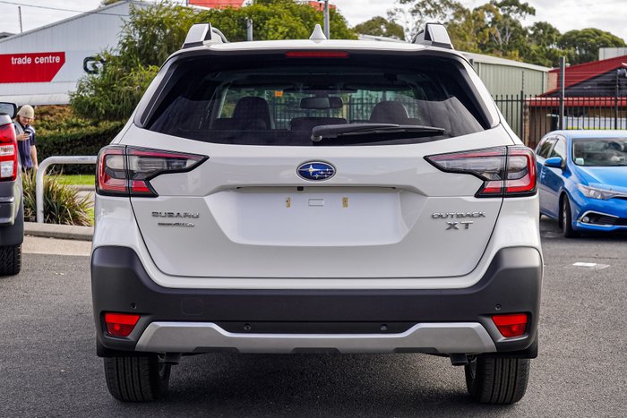 2025 Subaru Outback AWD Touring XT