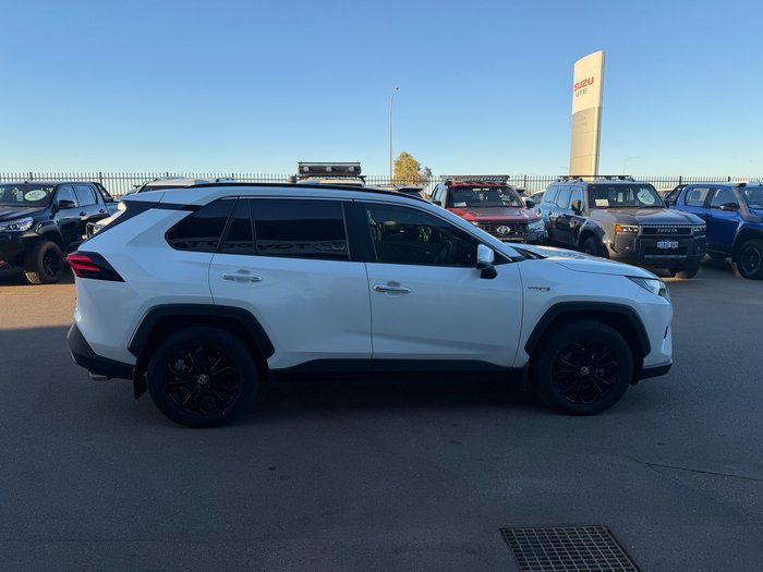 2024 Toyota Rav4 Hybrid Cruiser AWD White