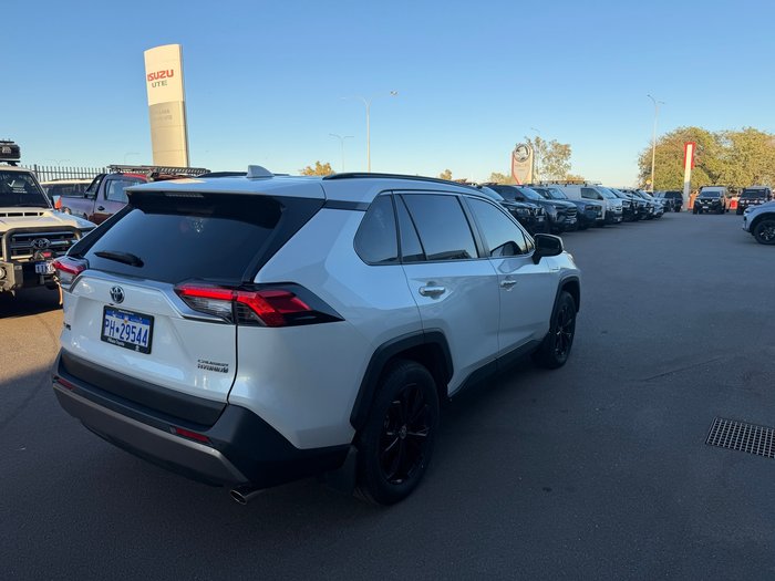 2024 Toyota Rav4 Hybrid Cruiser AWD White