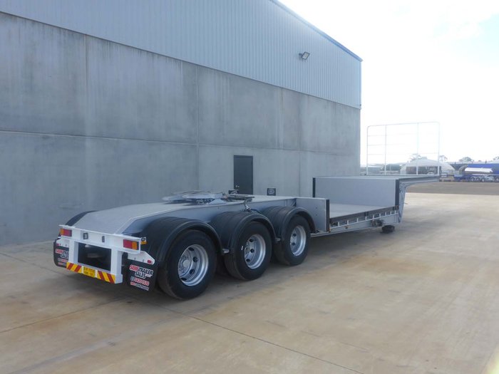 2000 Maxitrans 12 Pallet Dropdeck A Trailer