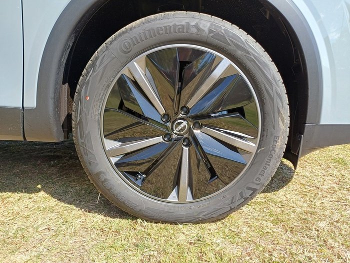 2025 NISSAN QASHQAI TI