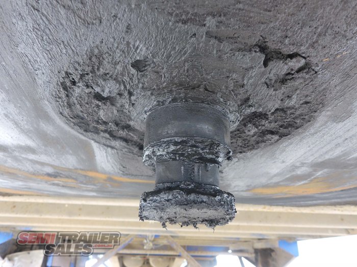 2008 Barker Chip Bin B Double Set Platform Tippers