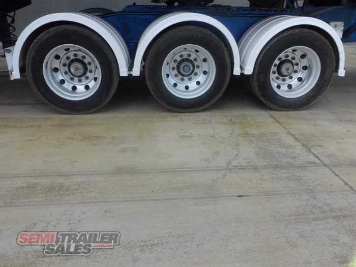 2008 Barker Chip Bin B Double Set Platform Tippers