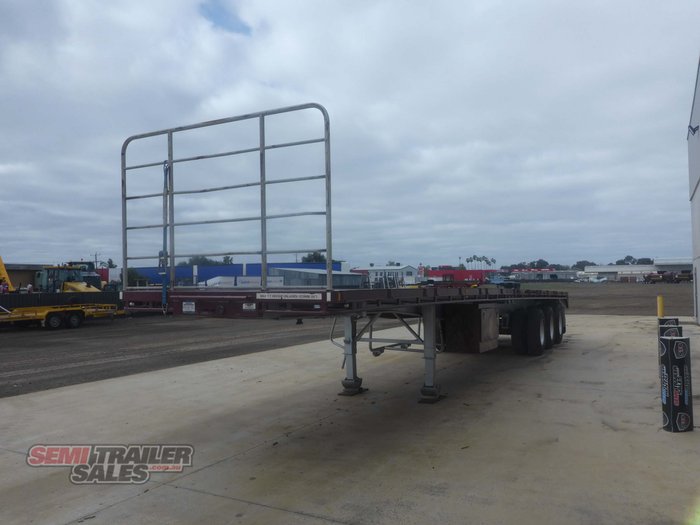 2013 Krueger 22 Pallet Flat Top