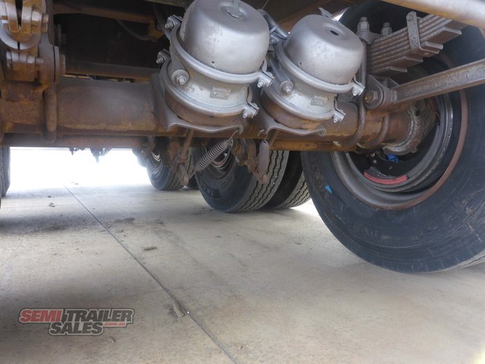2013 Krueger 22 Pallet Flat Top