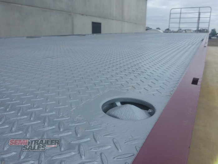2013 Krueger 22 Pallet Flat Top