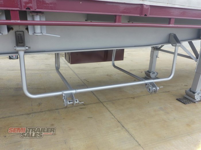 2013 Krueger 22 Pallet Flat Top