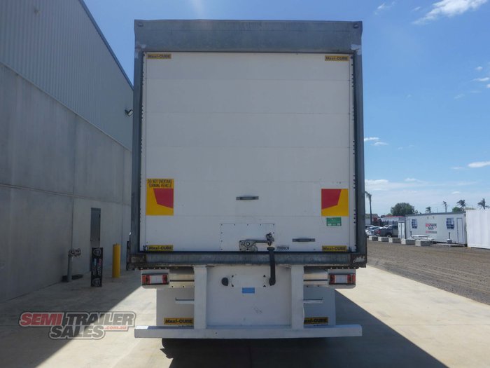 2005 Maxitrans 22 Pallet Bogie Refrigerated Pantech