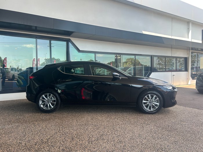 2025 Mazda 3 G20 Pure