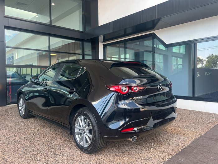 2025 Mazda 3 G20 Pure