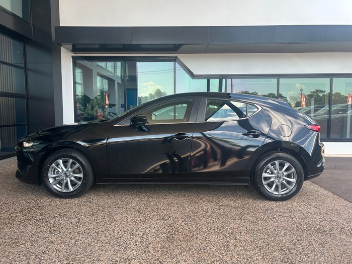 2025 Mazda 3 G20 Pure