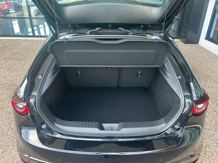 2025 Mazda 3 G20 Pure