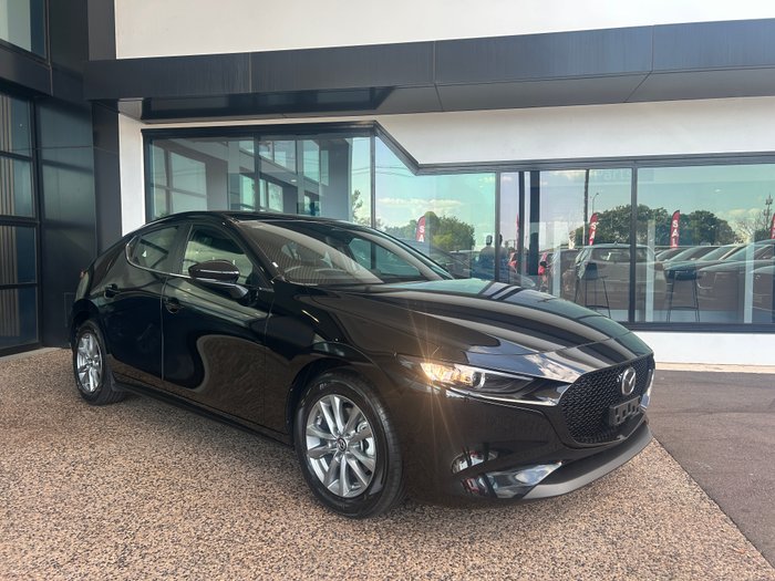 2025 Mazda 3 G20 Pure