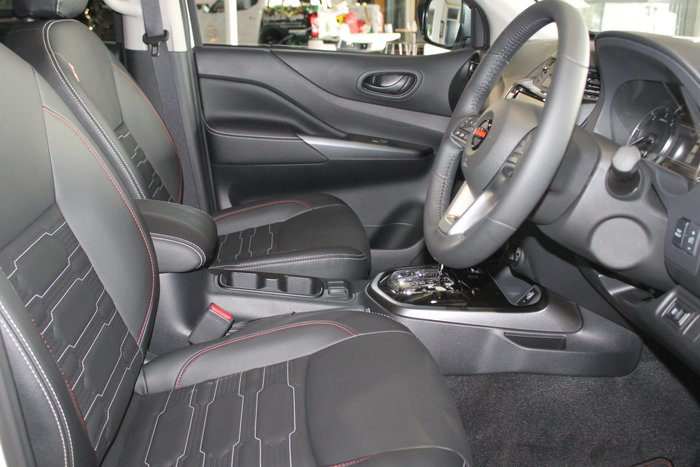 2025 Nissan Navara PRO-4X