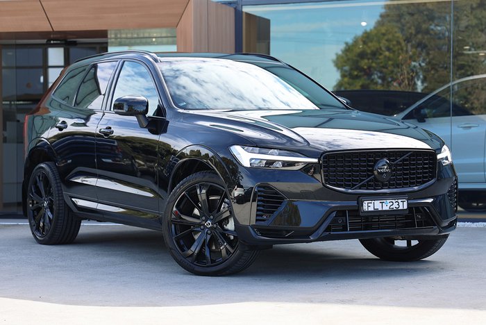 2024 Volvo XC60 Recharge T8 Black Edition Plug-In Hybrid