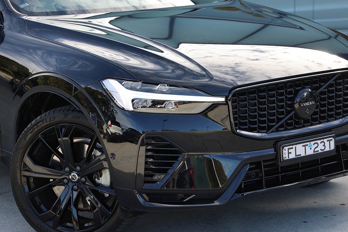 2024 Volvo XC60 Recharge T8 Black Edition Plug-In Hybrid