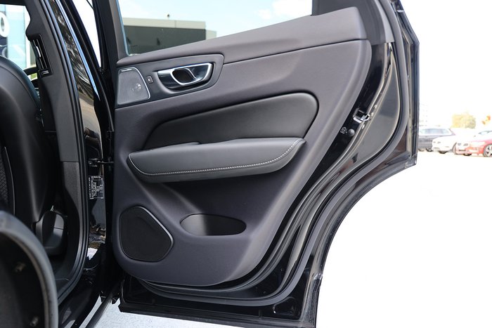 2024 Volvo XC60 Recharge T8 Black Edition Plug-In Hybrid