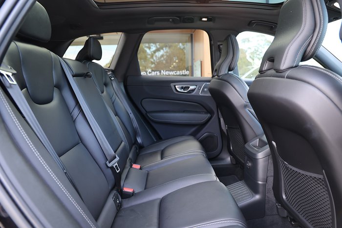 2024 Volvo XC60 Recharge T8 Black Edition Plug-In Hybrid