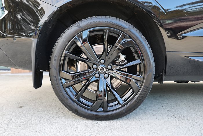 2024 Volvo XC60 Recharge T8 Black Edition Plug-In Hybrid
