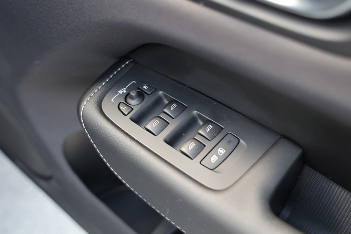 2024 Volvo XC60 Recharge T8 Black Edition Plug-In Hybrid