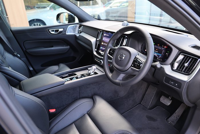 2024 Volvo XC60 Recharge T8 Black Edition Plug-In Hybrid
