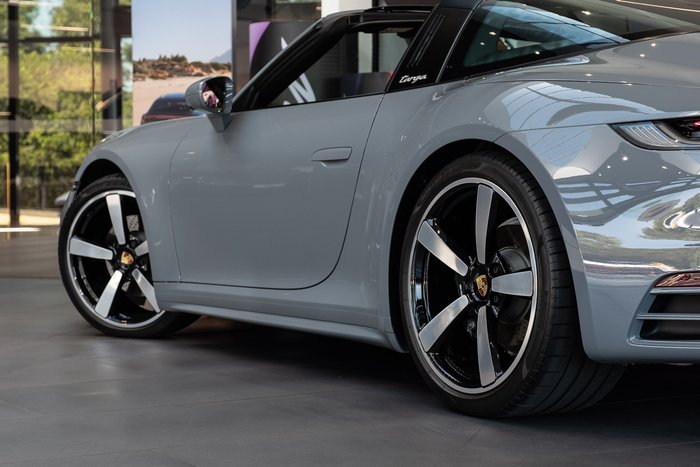 2024 Porsche 911 Targa 4