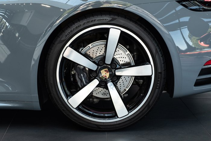 2024 Porsche 911 Targa 4