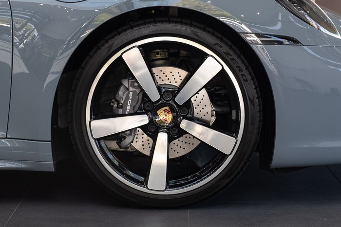 2024 Porsche 911 Targa 4