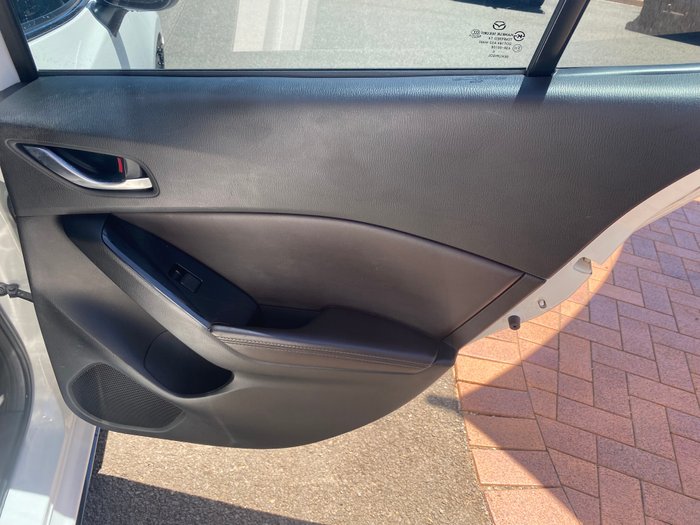 2016 MAZDA MAZDA3 SP25 ASTINA