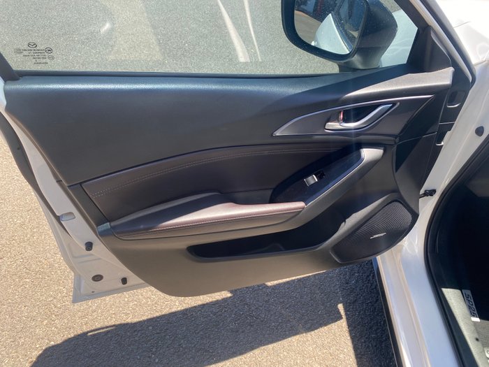 2016 MAZDA MAZDA3 SP25 ASTINA