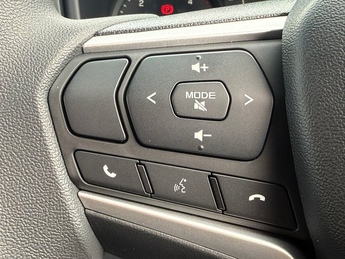 2025 Isuzu MU-X LS-M