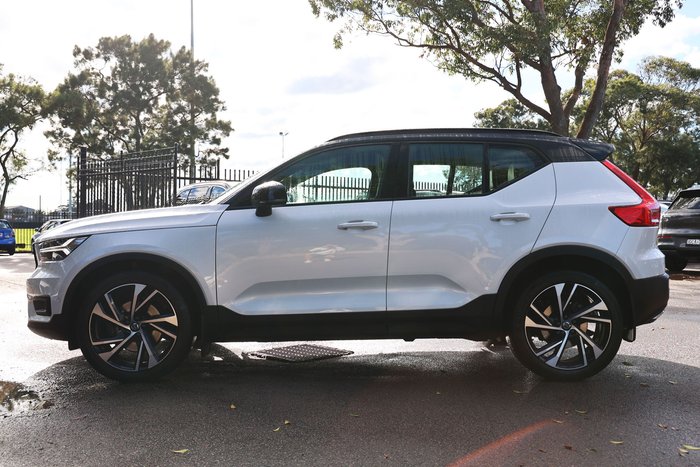 2018 Volvo XC40 T5 R-Design