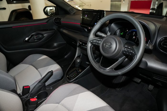 2025 Toyota Yaris ZR Hybrid