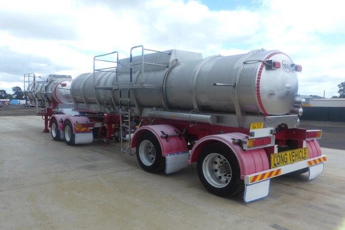 2001 Tieman 19m Tanker B Double Set