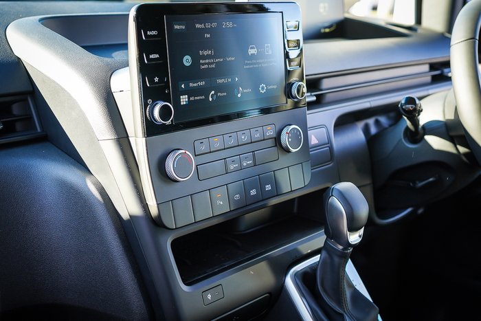 2025 Hyundai STARIA 